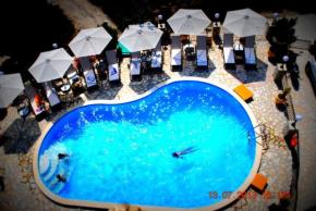 Гостиница Villa Dorita Luxury Apartments  Парга